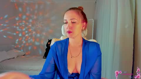 Snapshot of she_wolf1 chatting on April 7, 2026, 2:50 pm she_wolf1 online show from April 7, 2026, 2:50 pm