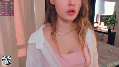 Violet online show from January 6, 2025, 10:02 am