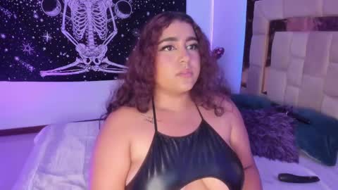 Heidy  online show from February 20, 2025, 1:03 am