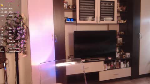 Snapshot of sheilaryan chatting on October 23, 2025, 5:18 am Sheila GMT 2 Tuesday Wednesday Friday Saturday Sunday- 8 5 online show from October 23, 2025, 5:18 am