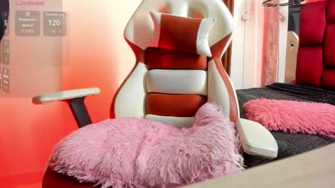 sheilly_brown online show from October 2, 2025, 6:59 pm