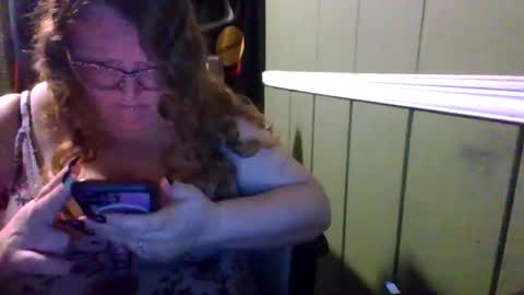 Snapshot of shelbyannn chatting on May 22, 2026, 12:40 am Red online show from May 22, 2026, 12:40 am
