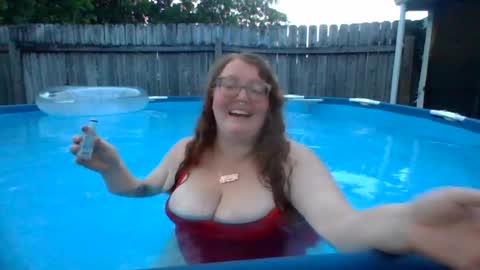 Snapshot of shelbyannn chatting on July 11, 2026, 12:24 am Red online show from July 11, 2026, 12:24 am