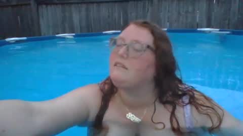 Snapshot of shelbyannn chatting on July 21, 2026, 12:24 am Red online show from July 21, 2026, 12:24 am