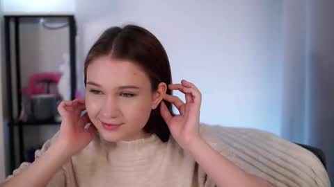 Lina online show from February 20, 2026, 12:38 pm