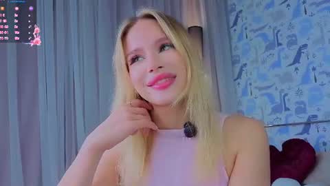 Snapshot of sheliamuyres chatting on July 15, 2026, 1:44 am Lina online show from July 15, 2026, 1:44 am