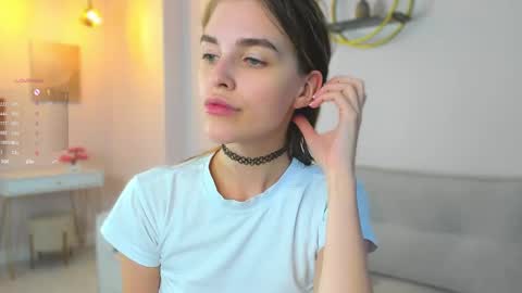 Snapshot of shelleyharn chatting on September 10, 2025, 1:27 am Alex online show from September 10, 2025, 1:27 am