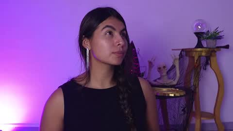 Snapshot of shelleymorell chatting on October 24, 2025, 2:35 pm  Transmission schedule Monday - Friday 715 am to 200 pm time Colombia  online show from October 24, 2025, 2:35 pm