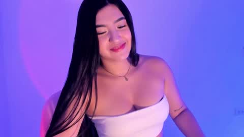   online show from October 22, 2025, 2:56 am