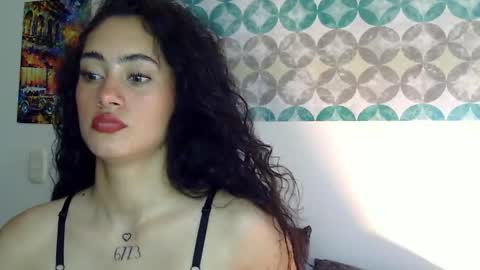 S H E L S Y online show from April 16, 2026, 9:39 pm