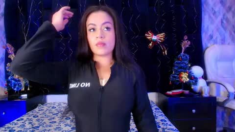 Shelsy online show from December 23, 2024, 11:57 am