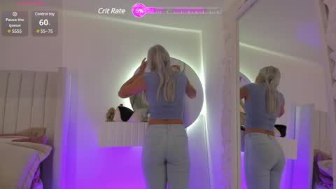 shelynna_azzul online show from December 6, 2024, 8:18 pm