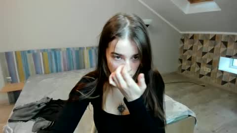 ShelyMoon online show from January 8, 2025, 10:48 am