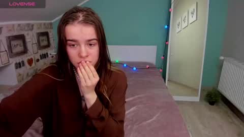ShelyMoon online show from February 18, 2025, 1:43 am