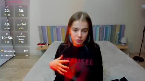 ShelyMoon online show from March 7, 2025, 6:11 pm