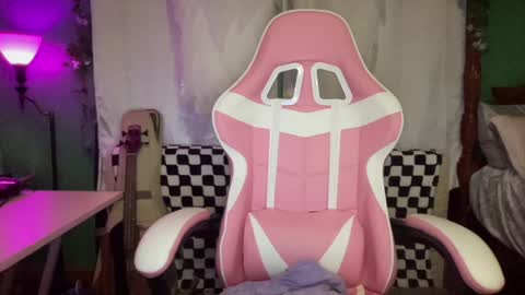 Snapshot of shereallyreal chatting on February 5, 2025, 11:02 am Jem online show from February 5, 2025, 11:02 am