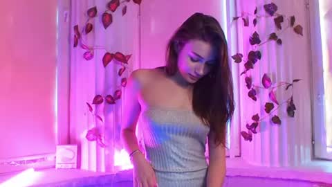 Snapshot of sheron_flame chatting on August 7, 2026, 5:37 pm Sheron online show from August 7, 2026, 5:37 pm