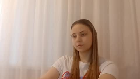 Lisa online show from April 12, 2026, 9:47 am