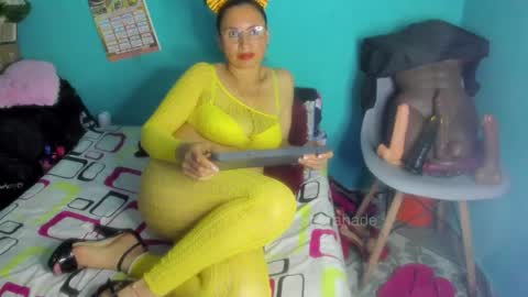 Snapshot of sherylov chatting on June 2, 2026, 3:03 pm Shera Hade online show from June 2, 2026, 3:03 pm