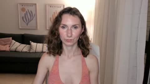 shesleepsnaked online show from March 4, 2025, 6:18 pm