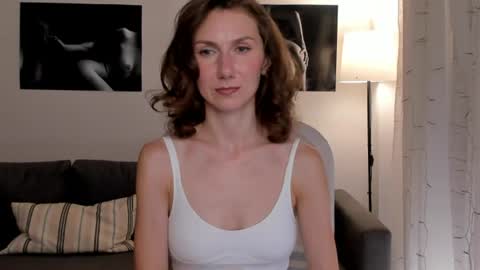 Snapshot of shesleepsnaked chatting on August 1, 2026, 5:23 pm shesleepsnaked online show from August 1, 2026, 5:23 pm