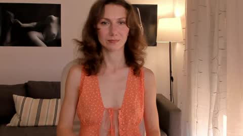 Snapshot of shesleepsnaked chatting on August 5, 2026, 12:52 pm shesleepsnaked online show from August 5, 2026, 12:52 pm