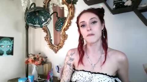 Snapshot of shespeachy chatting on June 13, 2026, 11:57 pm peachy online show from June 13, 2026, 11:57 pm