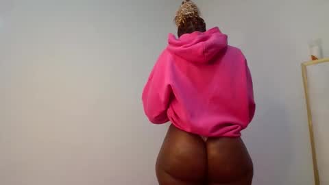 Snapshot of shillah024 chatting on March 9, 2026, 8:46 pm Shilla online show from March 9, 2026, 8:46 pm