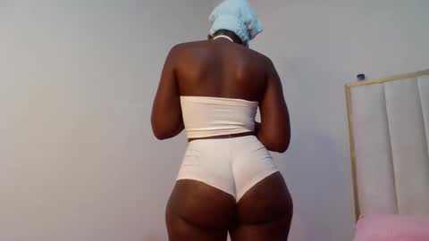 Snapshot of shillah024 chatting on March 13, 2026, 5:52 pm Shilla online show from March 13, 2026, 5:52 pm