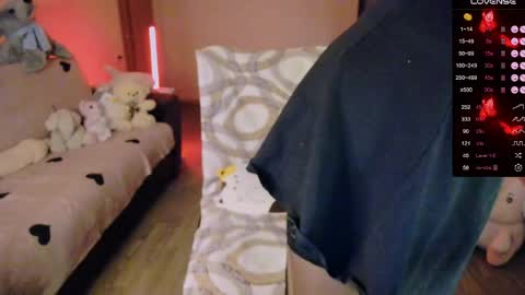 Marta Violet online show from April 13, 2026, 8:03 pm