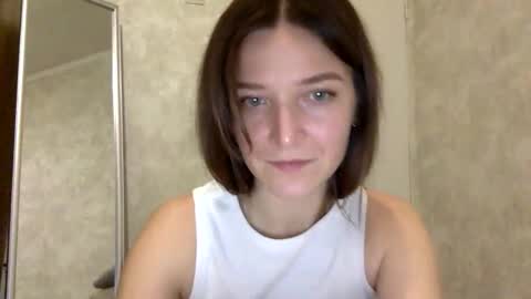 Jesica online show from December 14, 2025, 9:19 pm