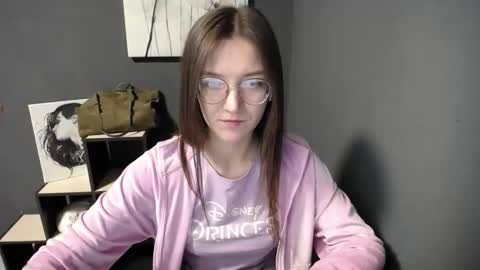 Jesica online show from May 6, 2026, 5:57 am