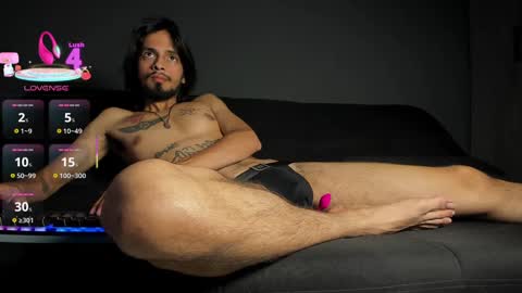 Elliot online show from February 20, 2025, 10:15 pm