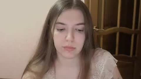 shiraha___rafieru online show from November 19, 2025, 10:32 pm