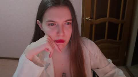 shiraha___rafieru online show from June 14, 2026, 9:17 pm