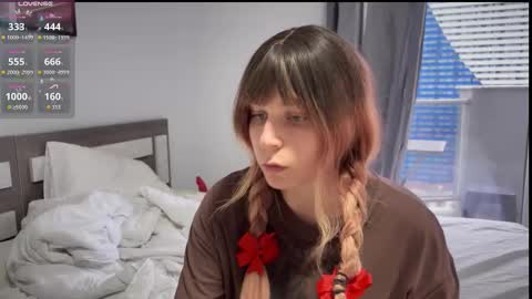 Snapshot of shirayuki_hime chatting on September 18, 2025, 1:46 pm Im Lilu Rosenblum  Guys I have   ----Ill be glad to see you there online show from September 18, 2025, 1:46 pm