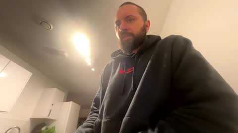 Shady online show from March 5, 2026, 11:23 pm