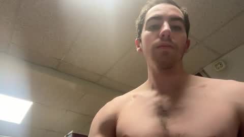 Snapshot of shirtlesshunk15 chatting on March 15, 2026, 5:46 am shirtlesshunk15 online show from March 15, 2026, 5:46 am