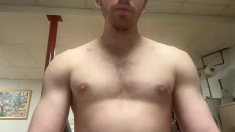Snapshot of shirtlesshunk15 chatting on April 15, 2026, 7:59 am shirtlesshunk15 online show from April 15, 2026, 7:59 am