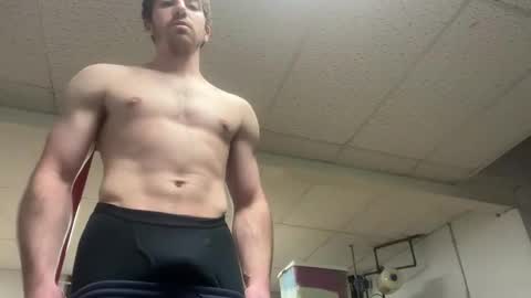 Snapshot of shirtlesshunk15 chatting on May 7, 2026, 10:59 pm shirtlesshunk15 online show from May 7, 2026, 10:59 pm
