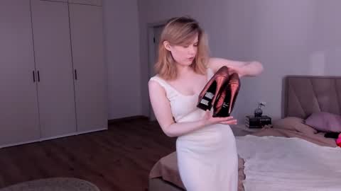 Agatha online show from September 10, 2025, 1:44 pm