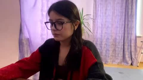 Marie online show from April 29, 2026, 1:48 pm