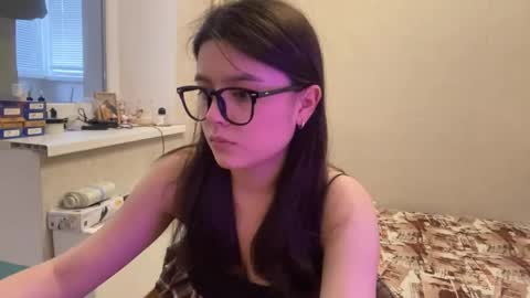 Marie online show from June 7, 2026, 2:21 pm