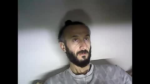 shooter_coool online show from February 2, 2025, 8:51 pm