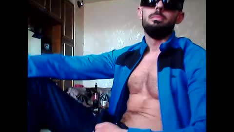 Snapshot of shootliker chatting on February 15, 2025, 8:22 am shootliker online show from February 15, 2025, 8:22 am