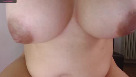 Snapshot of shopiagarcia_ chatting on February 5, 2025, 9:15 am lamai online show from February 5, 2025, 9:15 am