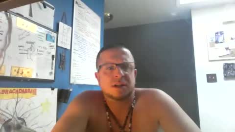 shortmel online show from May 10, 2026, 7:52 pm