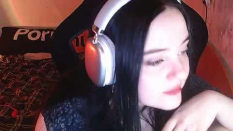 show_for_you online show from November 13, 2025, 6:29 pm