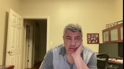 Snapshot of showmet chatting on September 18, 2025, 11:51 pm Chicago Guy online show from September 18, 2025, 11:51 pm