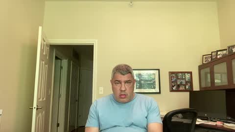 Chicago Guy online show from July 7, 2026, 7:40 pm